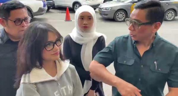 Tolak Damai, Fuji Serahkan Bukti Baru Kasus Dugaan Penggelapan Dana Mantan Admin