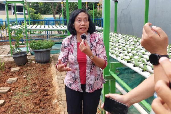 KWT Mawar 8 6 Ketua KWT Mawar 8, Yuliana Sri Prihantini. (Foto: Rizky Agustian)
