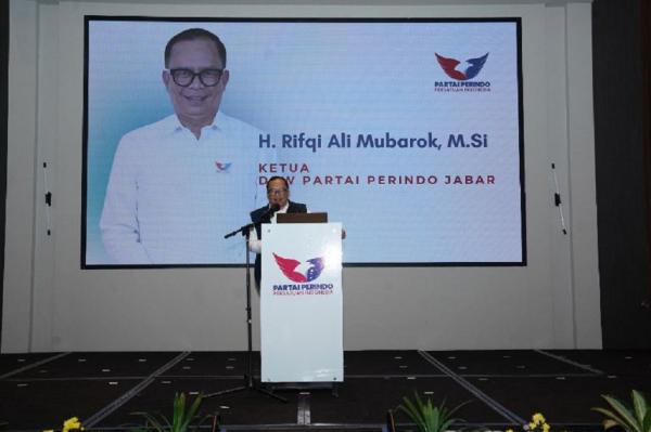 Rifqi Ali Mubarok Rifqi Ali Mubarok dipercaya memimpin DPW Partai Perindo Jawa Barat dengan membawa visi politik yang dekat dengan masyarakat. (Foto: Ist)