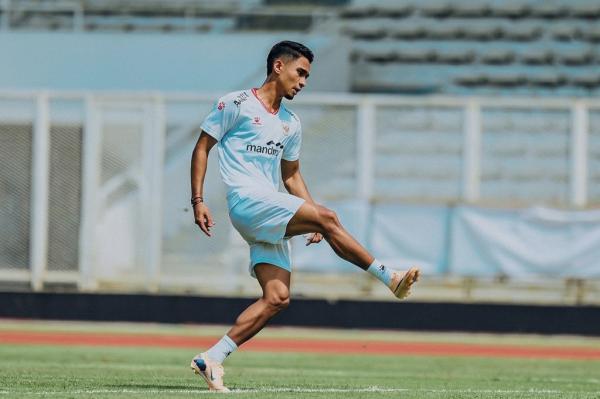 Marselino Ferdinan Pakai Kruk jelang Lawan Kamboja, John Herdman Beri Penjelasan