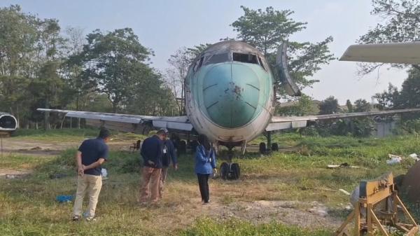 Pesawat Boeing 737-200 di area PTDI, Bandung, Jawa Barat. (Foto: iNews).