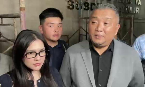 Davina Karamoy Ngaku Jadi Korban Hanania Travel, Uang Haji Plus Rp160 Juta Terancam Hilang