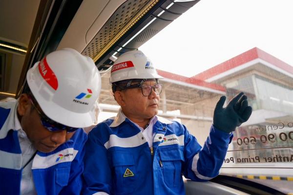 KSP Dudung Cek Depo Pertamina Plumpang, Pastikan Pasokan BBM Aman