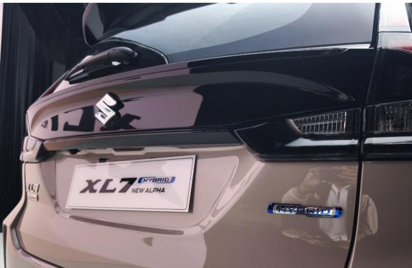 XL7