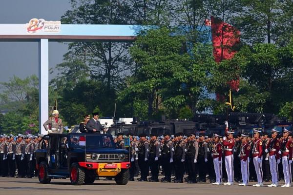 Momen Keseruan Hari Bhayangkara ke-80, Diwarnai Ledakan hingga Defile Lintas Masyarakat