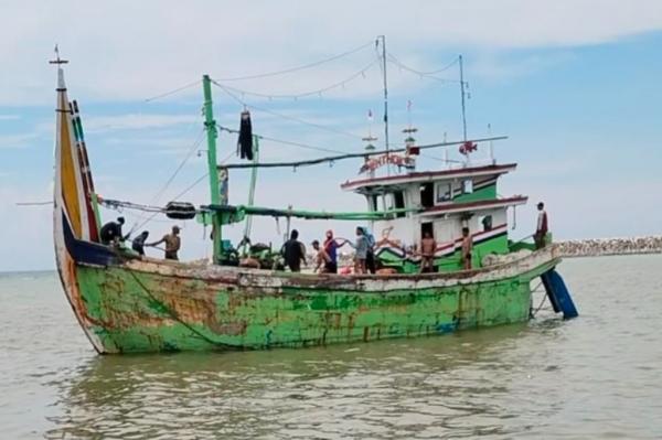 Kapal asal Lamongan Hilang Kontak di Perairan Sumenep, 20 Nelayan Masih Dicari