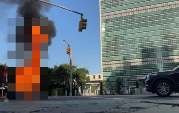 Horor! Demonstran Bakar Diri hingga Tewas di Depan Markas Besar PBB New York