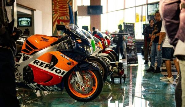 Ribuan Biker Padati Japanese Bike Fest Vol. 3, Komunitas Motor Klasik Tumplek