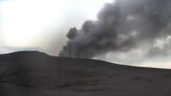 Gunung Anak Krakatau Kembali Erupsi, Keluarkan Asap Hitam Tebal