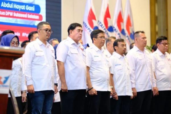 DPW Partai Perindo Sulsel DPW Partai Perindo Sulawesi Selatan memperkuat basis elektoral dengan menyiapkan kader pemimpin masa depan melalui penguatan struktur, ketokohan, dan pelayanan masyarakat. (Foto: Ist)