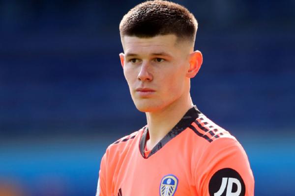 Illan Meslier dikabarkan bergabung Arsenal. (Foto: Sky Sports)