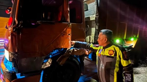 Kecelakaan 2 Truk di Sidoarjo, 1 Orang Tewas Terlindas