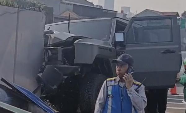 Sopir Mobil Dinas TNI yang Kecelakaan di Tol Slipi hingga Robohkan Tiang Rambu Diduga Alami Microsleep