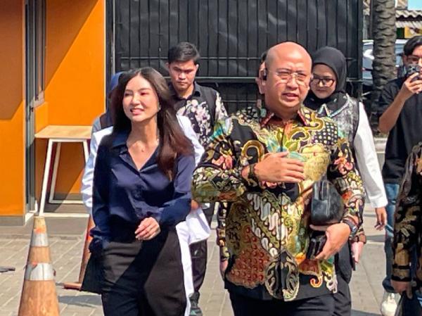 Sarwendah menghadiri sidang perdana Sarwendah menghadiri sidang perdana hak asuh anak di PN Jaksel, Rabu (15/7/2026). (Foto: Ravie Wardani)