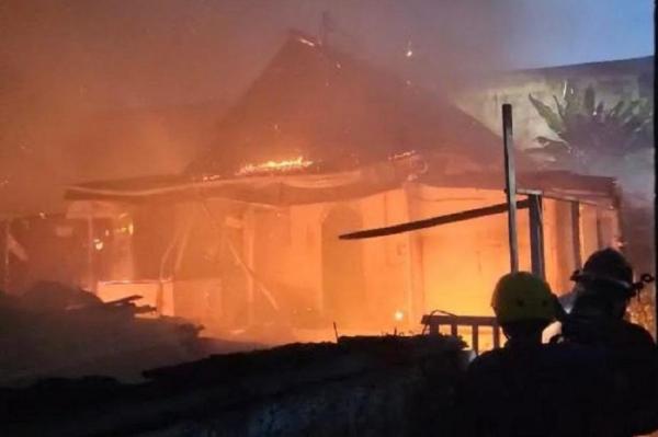 Bikin Susah Banyak Orang, Pria di Sumsel Bakar 11 Rumah gegara Marah kepada Istri