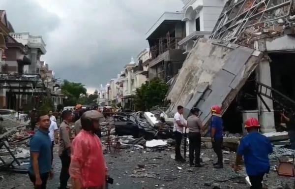 Kronologi Rumah Mewah di Medan Meledak Hebat Timbun 4 Pekerja