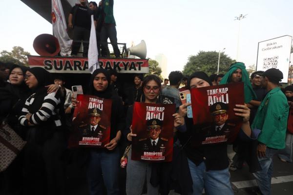 Mahasiswa Demo di Kejagung, Desak Eks Jampidsus Febrie Adriansyah Diadili