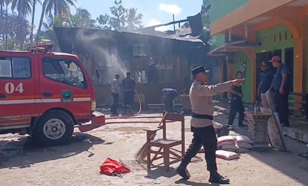 Ponpes Bustanul Yaqin Padang Pariaman Terbakar, 6 Ruangan Hangus Dilalap Api!