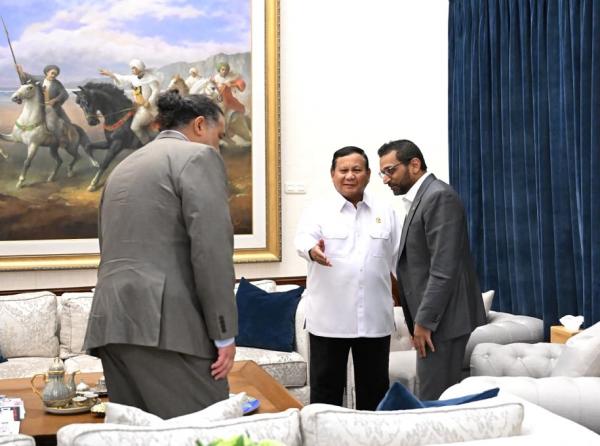 Prabowo Terima Bos FBI di Kertanegara, Artefak Papua yang Diselundupkan ke AS Kembali ke RI