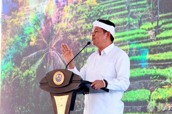 Benahi Transportasi Jabar, Gubernur KDM Evaluasi Angkot Tua dan Buka Kembali Bandara Husein