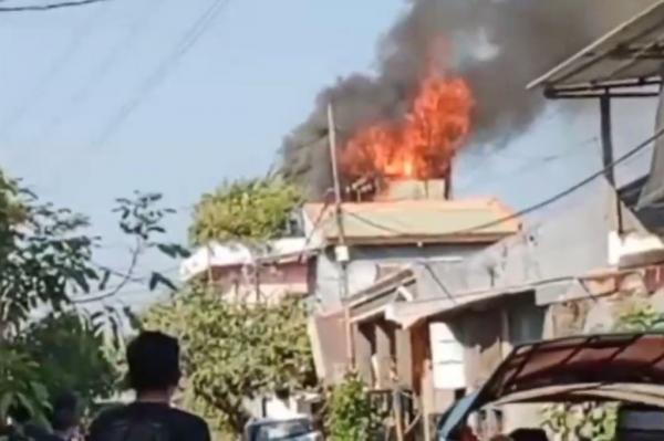 Bakar Sampah di Lantai 3, Bangunan Rumah di Gowa Ikut Hangus Dilalap Api