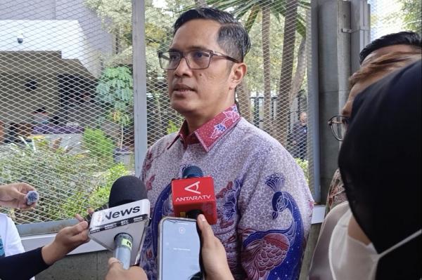 Keluarga Eks Jampidsus Febrie Adriansyah soal Status Sutrimo: Bukan Kepala Rumah Tangga