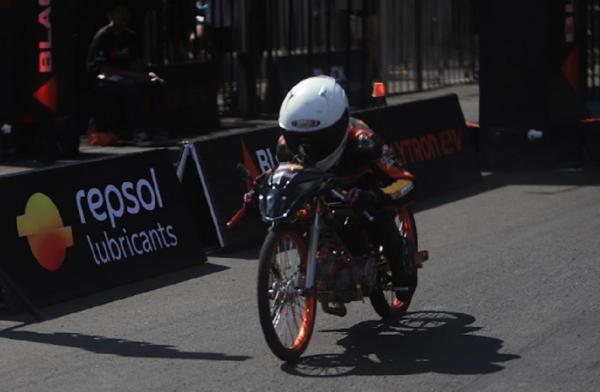 Uji Kondisi Ekstrem, Drag Bike Jadi Ajang Pengembangan Teknologi Pelumas