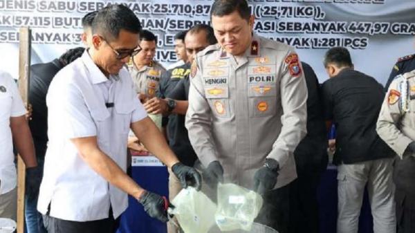 Polda Riau Musnahkan Narkoba Rp69,7 Miliar, 24 Orang Jaringan Internasional Ditangkap