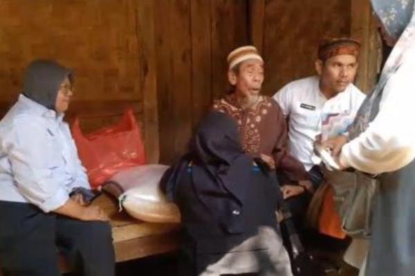 Viral Kakek di Lebak Ikat Perut Pakai Tali demi Tahan Lapar saat Jualan Kangkung