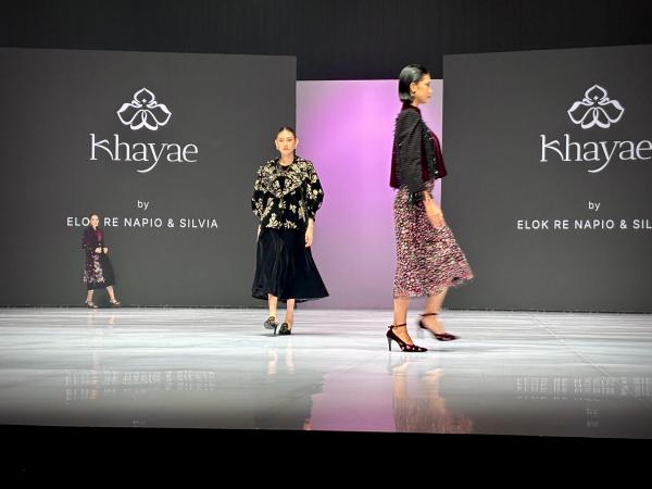IFW 2026 Salah satu koleksi yang ditampilkan di runway IFW 2026. (Foto: Muhammad Sukardi)