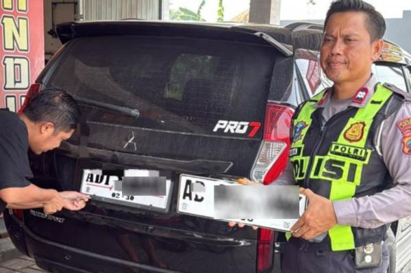 Viral Pelat Nomor Pajero di Sragen Bikin Heboh, Pengemudi Ditilang dan Minta Maaf