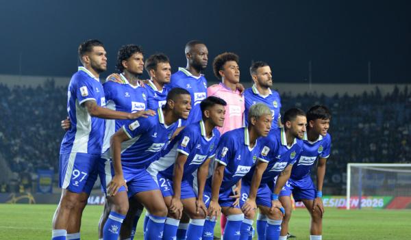 Persib Sempurna Tanpa Kebobolan, Adam Alis Waspadai Senjata Berbahaya Persija
