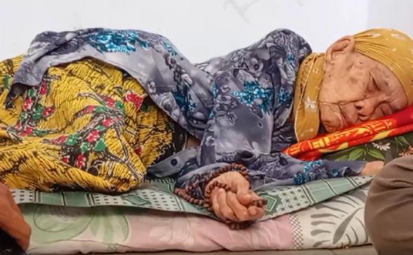 Kisah Siti Khatijah, Orang Tertua di Bangkalan Berusia 120 Tahun Tak Pernah Lalai Salat