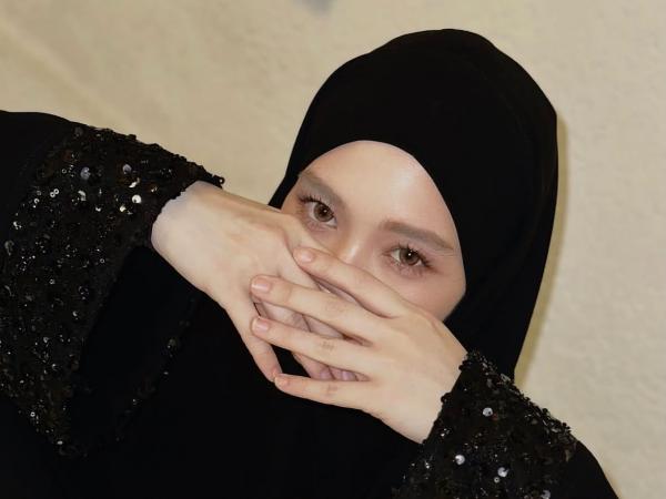 Inarasati Pakai Cadar Lagi, Curhat Perjuangan Istikamah Tidak Mudah
