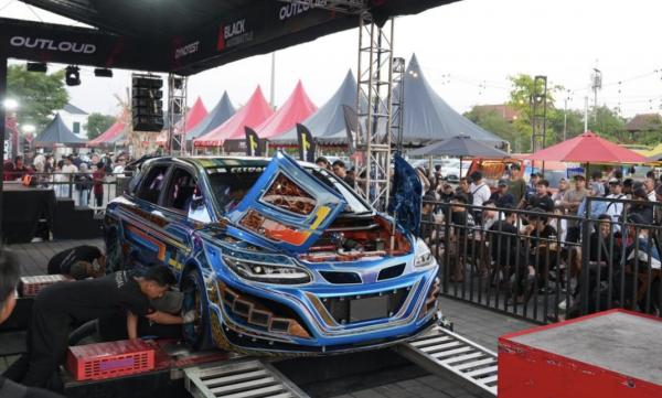Ratusan Mobil Modifikasi Padati BlackAuto Battle Solo 2026, Banyak Model Legendaris
