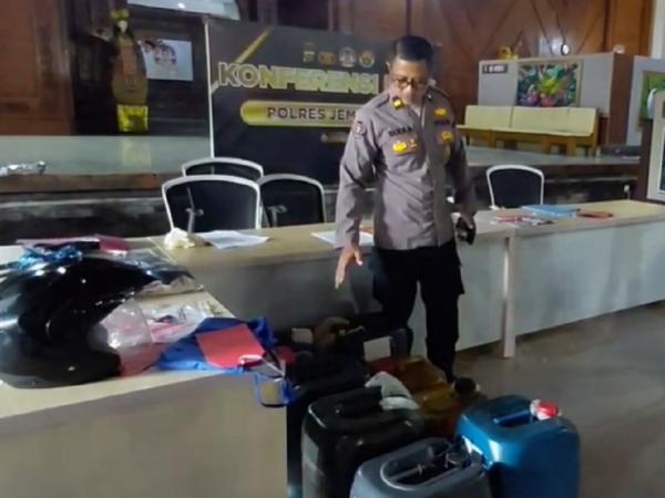 Modus Licik Ganti Barcode, Pria di Jembrana Kuras 246 Liter Pertalite dari SPBU