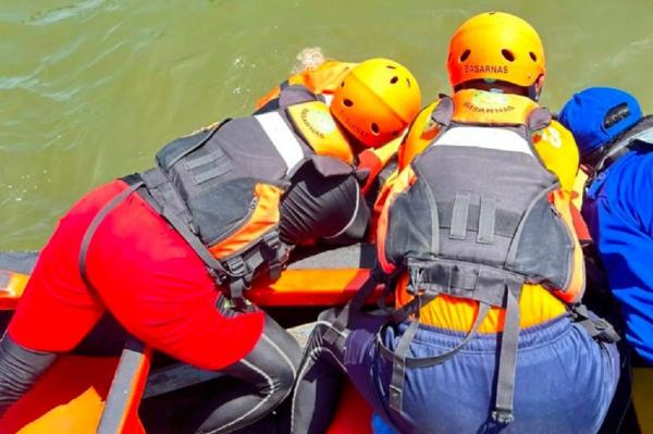 Kapal Speedboat Bawa Pekerja Migran Tenggelam di Dumai, 2 Orang Tewas 1 Hilang