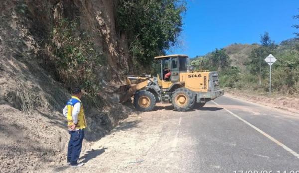 Jalan Nasional di NTT Pulih Sembilan ruas jalan nasional terdampak gempa bumi M7,7 Flores kembali fungsional. (Foto: Dok. Kementerian PU)