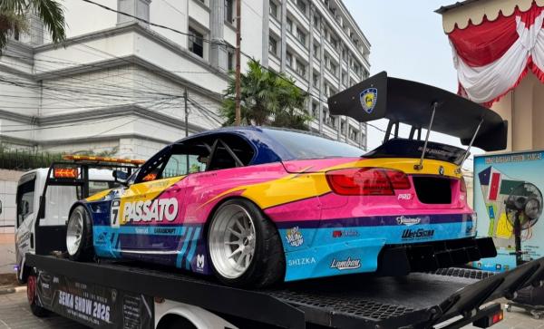 Mobil BMW Pasetto