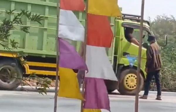 Terjebak Macet 3 Km, Sopir Keluhkan Pungli Perbaikan Jalan di Jalinsum Lampung