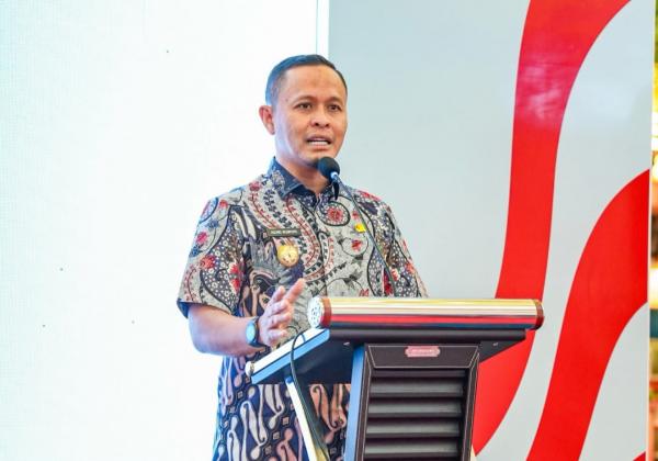 Wali Kota Pekanbaru Pastikan Tak Ada Lagi Penahanan Ijazah Akibat Tunggakan
