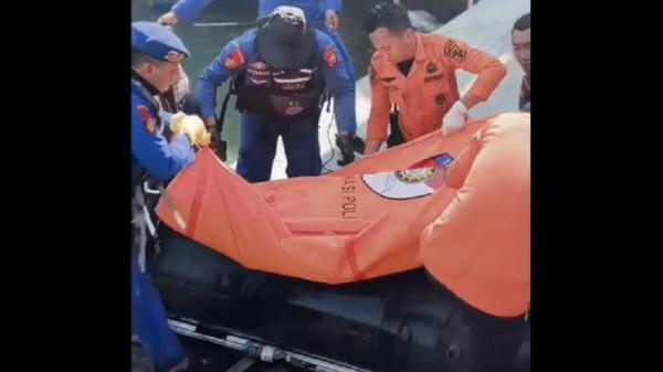 Mayat Pria Ditemukan Mengapung di Selat Madura, Polisi Selidiki Penyebab Kematian