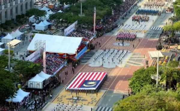 Malaysia Rayakan Hari Kemerdekaan ke-69, Gelar Parade Militer