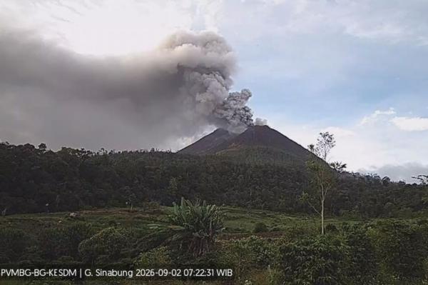 Hujan Deras Guyur Gunung Sinabung, Warga Diimbau Waspadai Banjir Lahar Dingin!