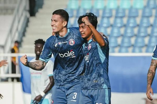 Bukan Kebetulan, Arema FC Punya Senjata Mematikan dari Set Piece yang Mirip Arsenal