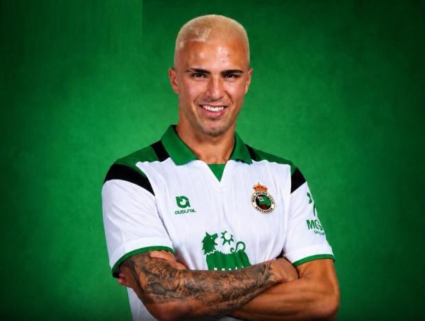 Pablo Garcia Pablo Garcia resmi berseragam Racing Santander. (Foto: Footy Radar)
