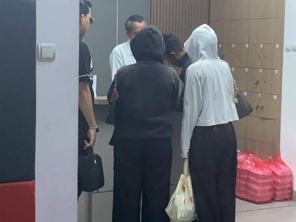 Korban Dugaan Kekerasan Seksual Betrand Peto Datangi Polda Metro Jaya, Pilih Bungkam!