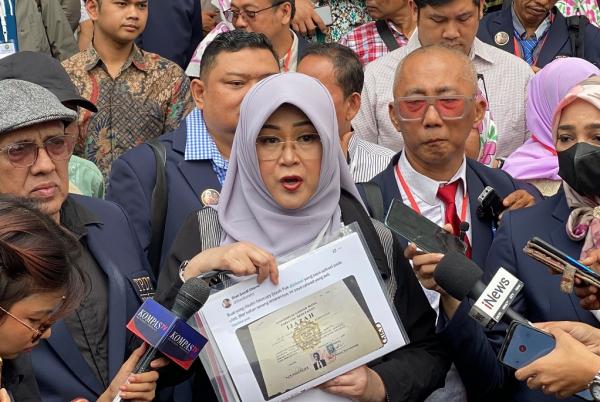 Dokter Tifa Klaim Tak Pernah Teliti Ijazah Jokowi secara Langsung: Objek Kami Dokumen Digital