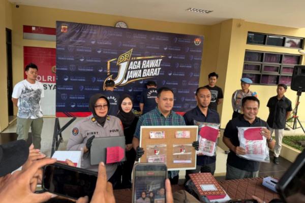Polisi Bongkar Rumah Produksi Uang Palsu Rp1 Miliar di Bandung, Pelaku Kakak Beradik