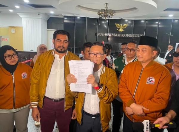 Relawan Gibran Daftar Jadi Pihak Terkait di MK, Sebut Gugatan Denny Indrayana Sarat Tujuan Politik
